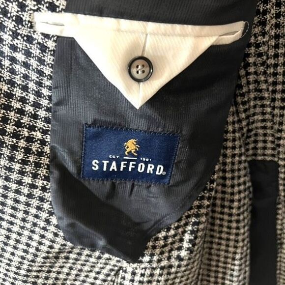 STAFFORD Men's Classic Fit Navy Blue Check Sport Coat Blazer Jacket 46S NWT - Picture 9 of 16